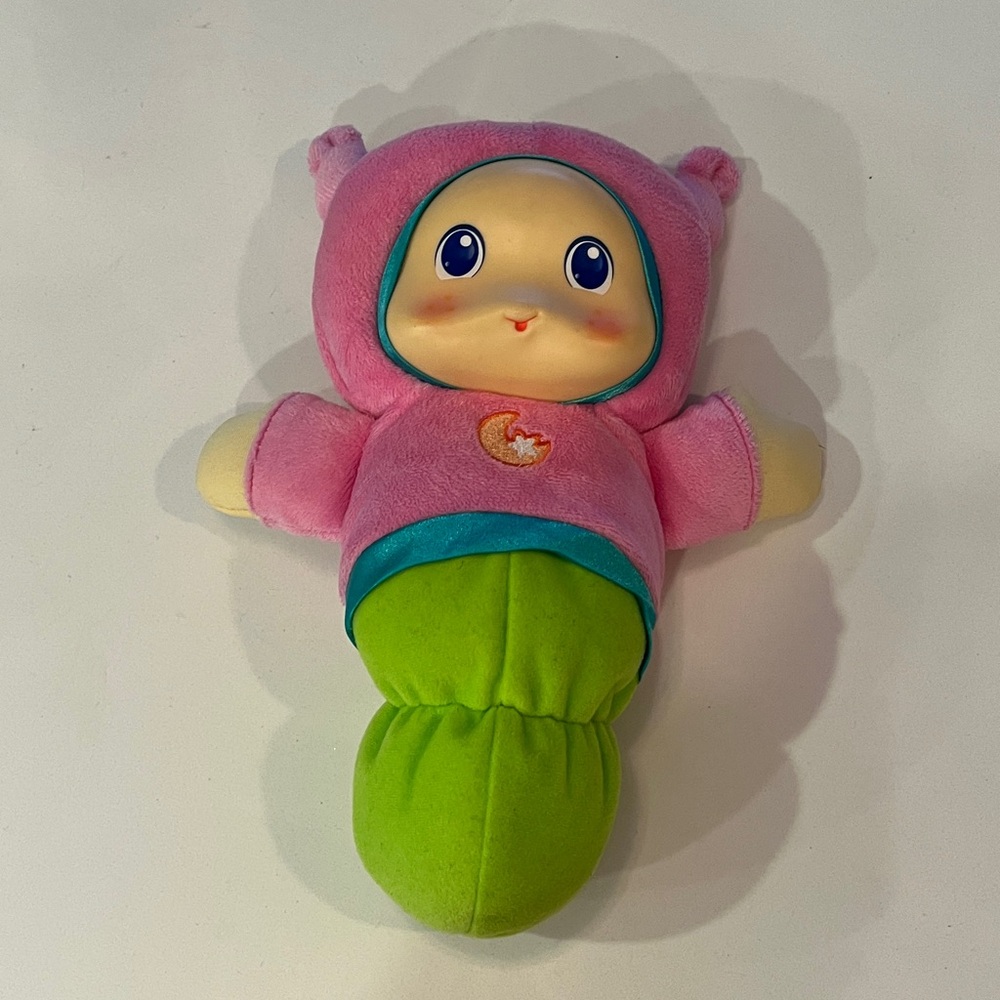 Playskool Gloworm Musical Glow Bug Light Up Plush Baby Soother Lullaby Worm